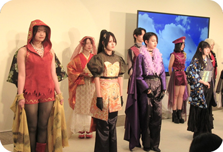 ファッションショー